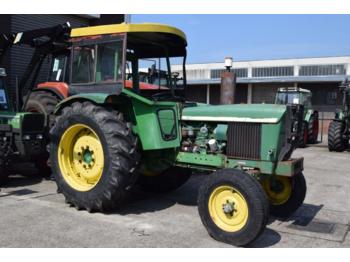 Landbouwtrekker John Deere 2130