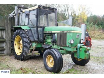 John Deere 3140 - landbouwtrekker