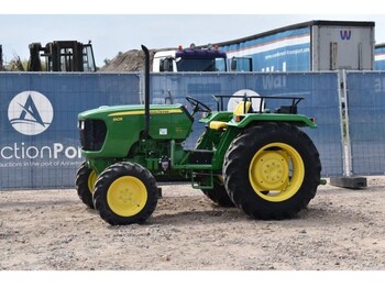 Landbouwtrekker John Deere 5105