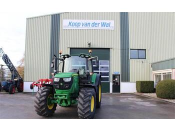 John Deere 6130M  - landbouwtrekker