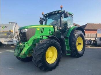 Landbouwtrekker John Deere 6210r