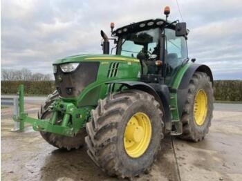 Landbouwtrekker John Deere 6215r