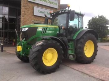 Landbouwtrekker John Deere 6215r