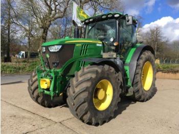 Landbouwtrekker John Deere 6215r