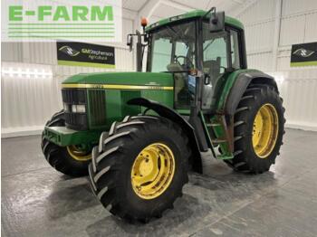 John Deere 6810 - landbouwtrekker