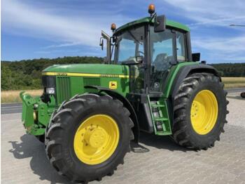 Landbouwtrekker John Deere 6910