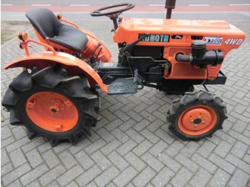 Kubota B7001 Komplett Überholt / - landbouwtrekker
