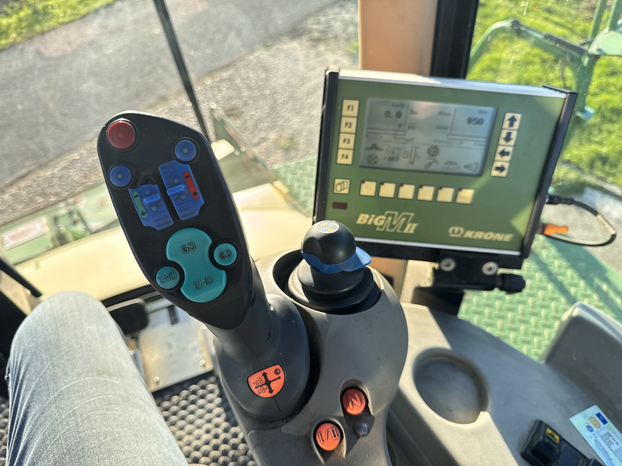 Maaimachine KRONE Big M II CV