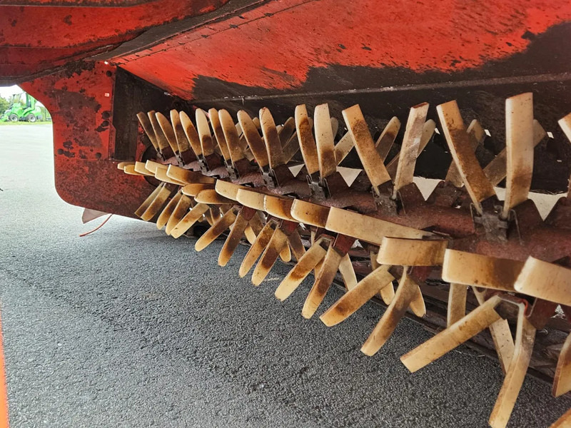 Maaimachine Kuhn FC 283 achtermaaier