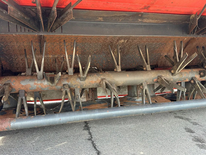 Maaimachine Kuhn PZ 310AC getrokken maaier