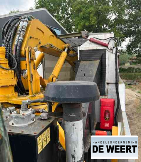 Maaimachine hovertrack , iveco , maai-zuigcombinatie