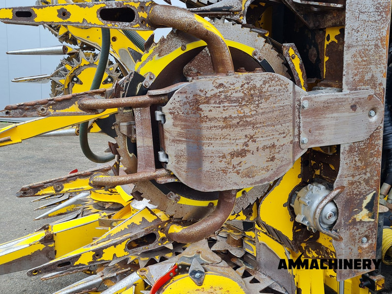 Maiskolvenplukker New Holland 600SFI rotary corn header