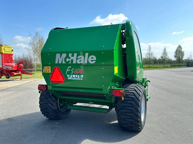 Landbouwmachine McHale F5600 plus