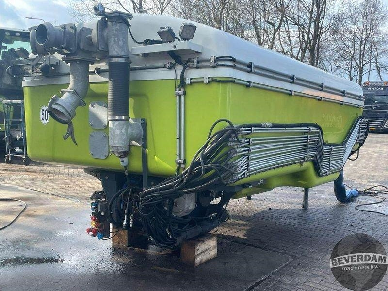 Mesttank Kotte Garant Xerion Saddle Trac Gülleaufbau mestopbouw