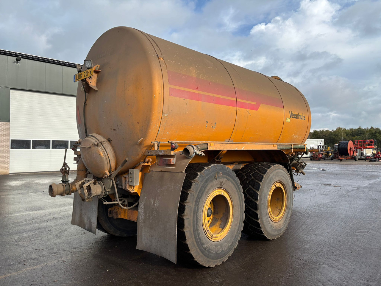 Mesttank veenhuis 19000