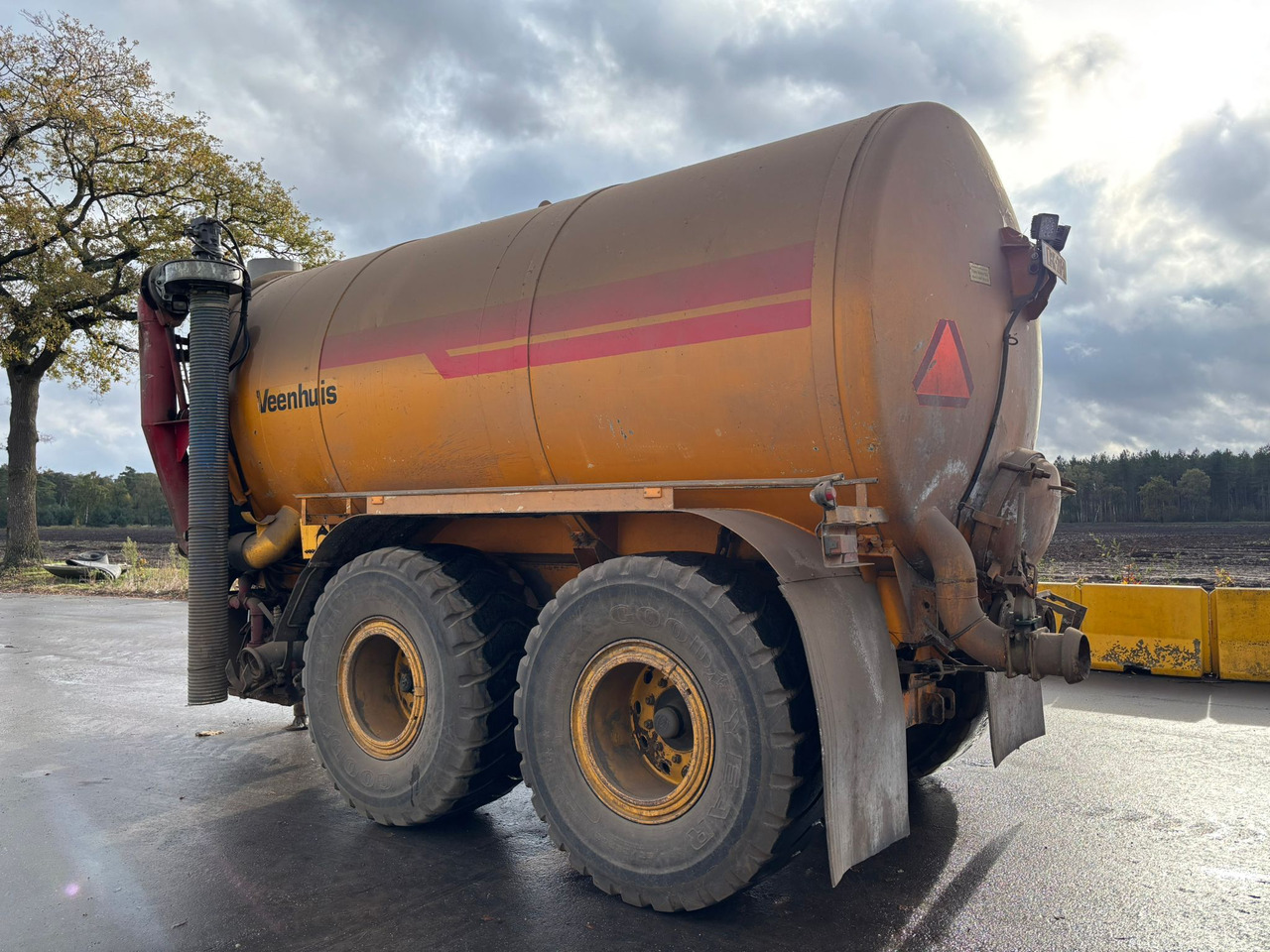 Mesttank veenhuis 19000