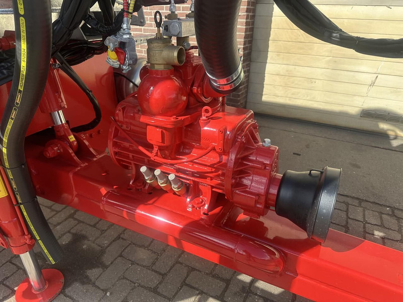 Mestverspreider Vaia MB100 watertank met 8'' zuigarm - Nieuw