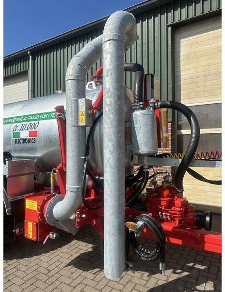 Mestverspreider Vaia MB100 watertank met 8'' zuigarm - Nieuw