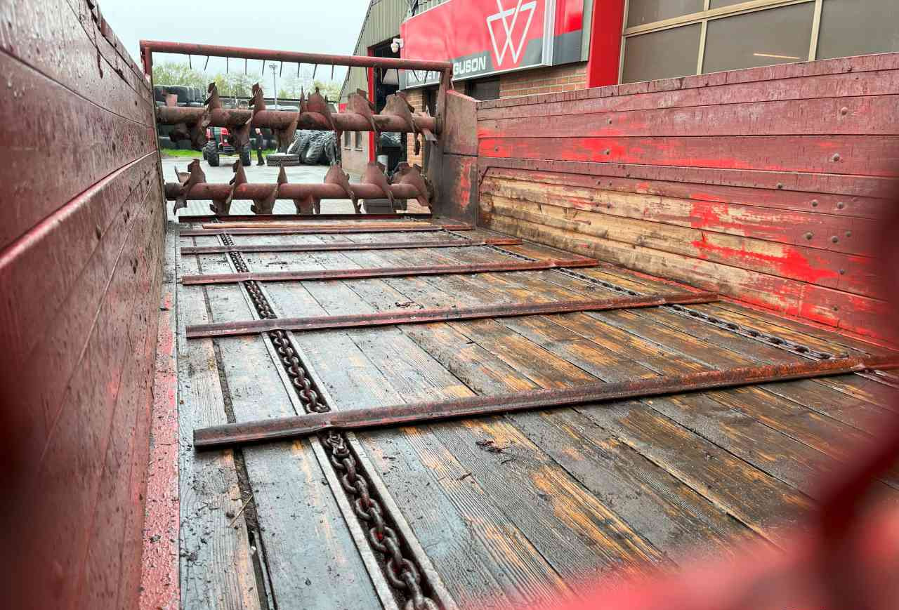 Mestverspreider Welger LS 300 mestverspreider, mestwagen, meststrooier, vaste mest, mestverwerking