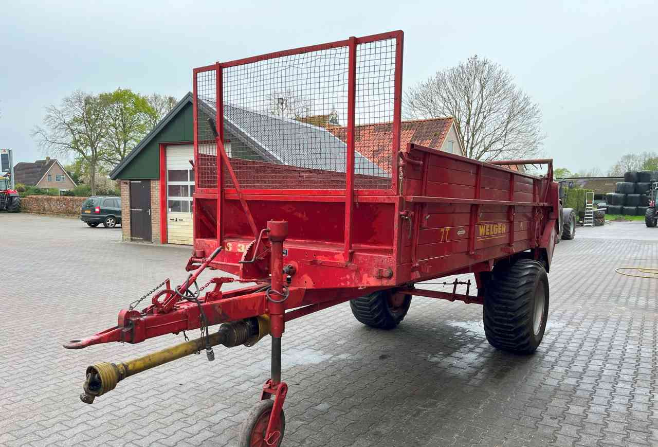 Mestverspreider Welger LS 300 mestverspreider, mestwagen, meststrooier, vaste mest, mestverwerking