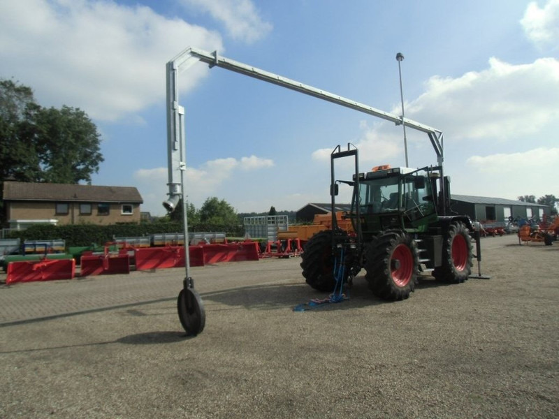 Mestverspreider tractor aquaduct