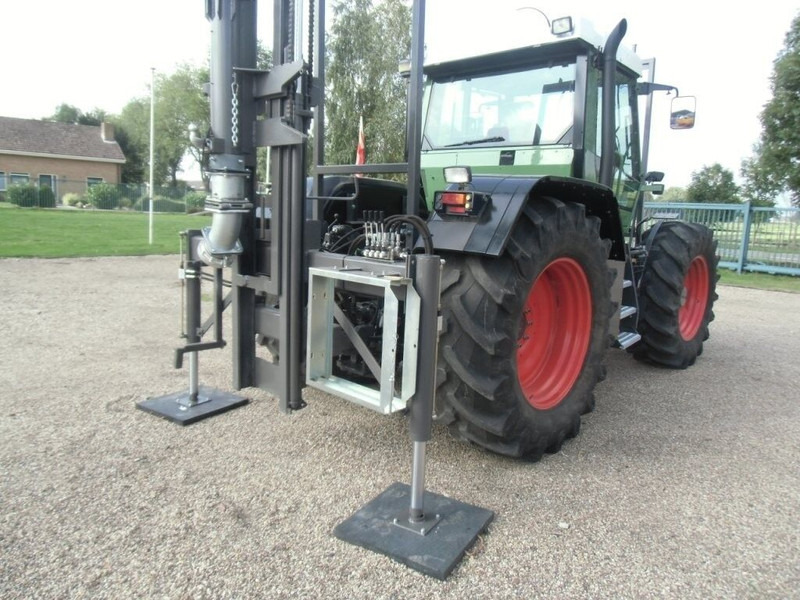 Mestverspreider tractor aquaduct