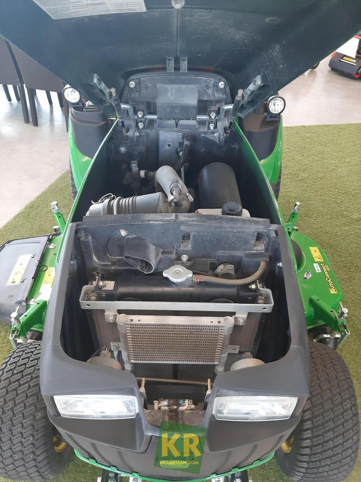 Mini tractor 1026R met 60" maaidek John Deere