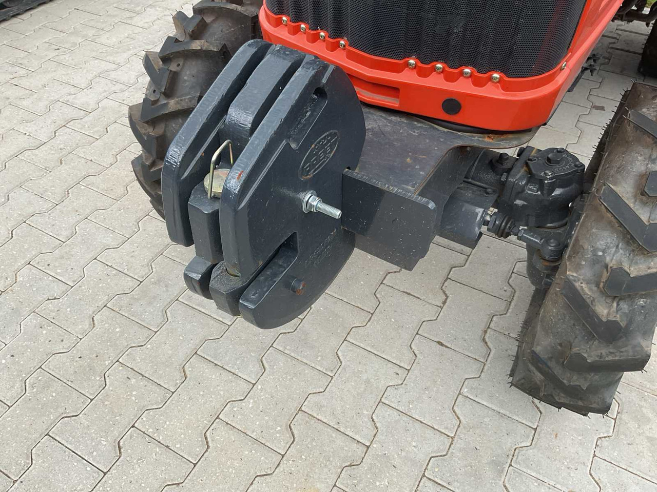 Mini tractor Avenger