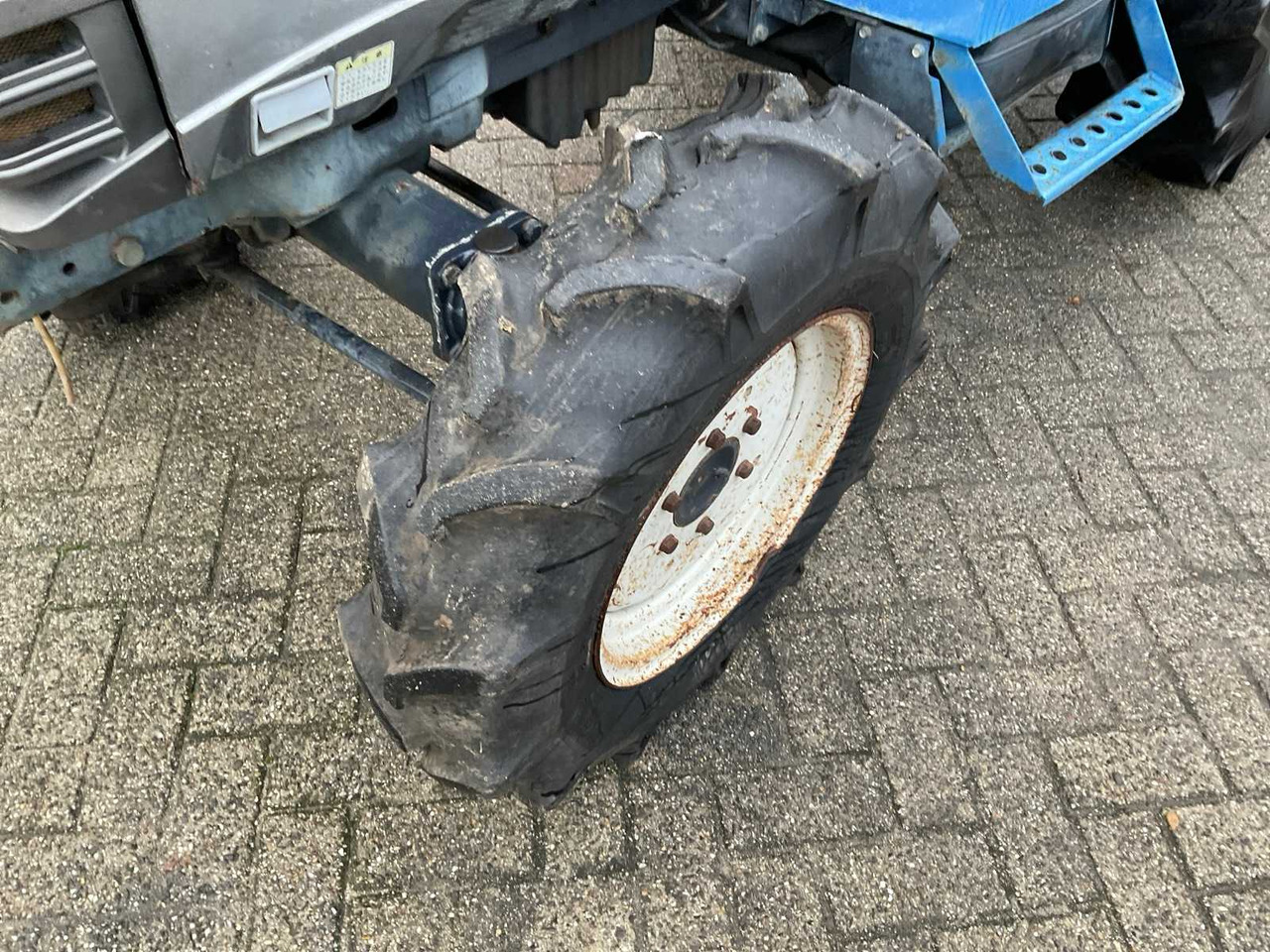 Mini tractor Iseki GEAS 33