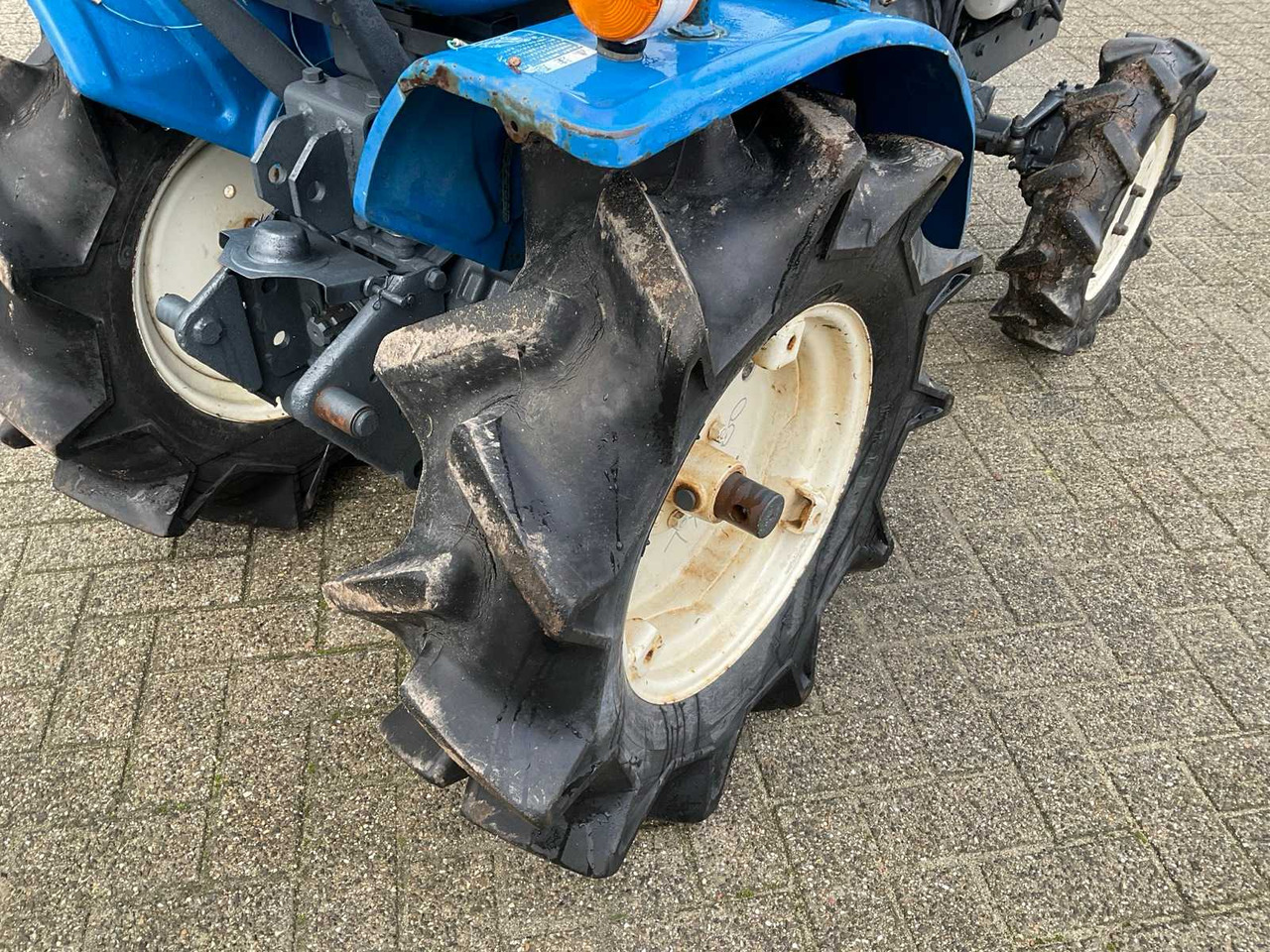 Mini tractor Iseki TX1300