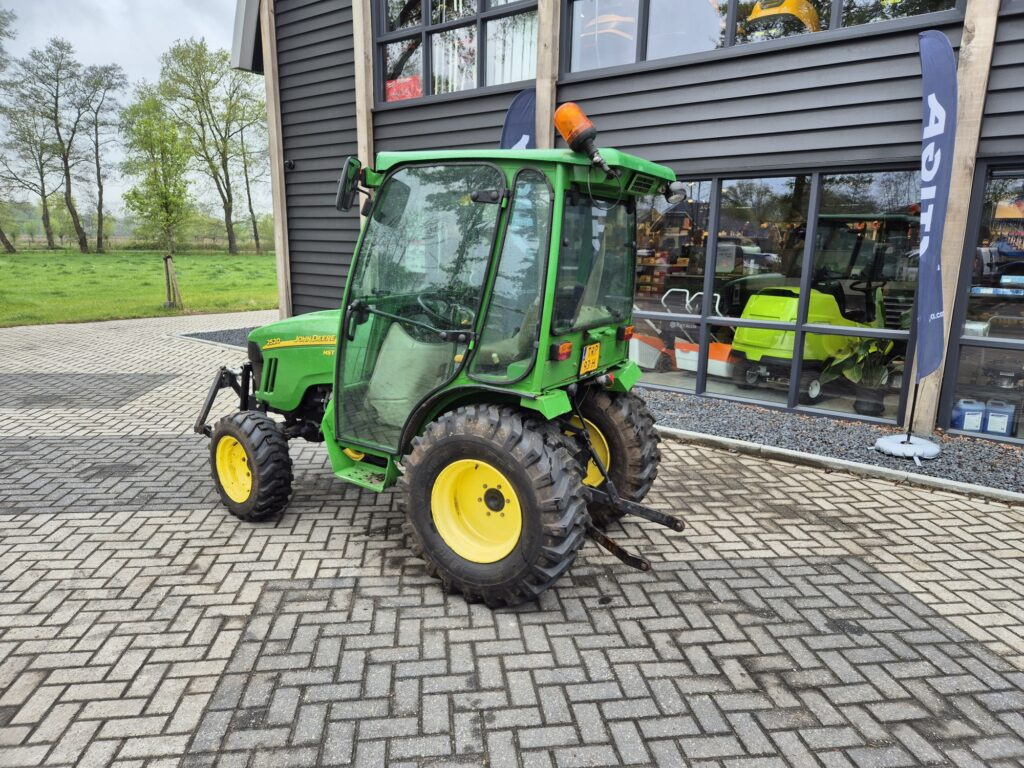 Mini tractor JOHN DEERE 2520