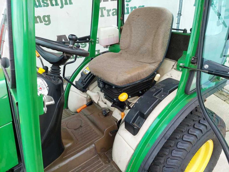 Mini tractor John Deere 2320