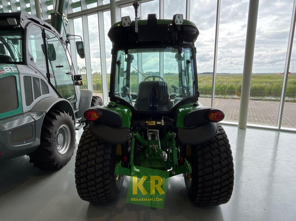 Mini tractor John Deere 4066R