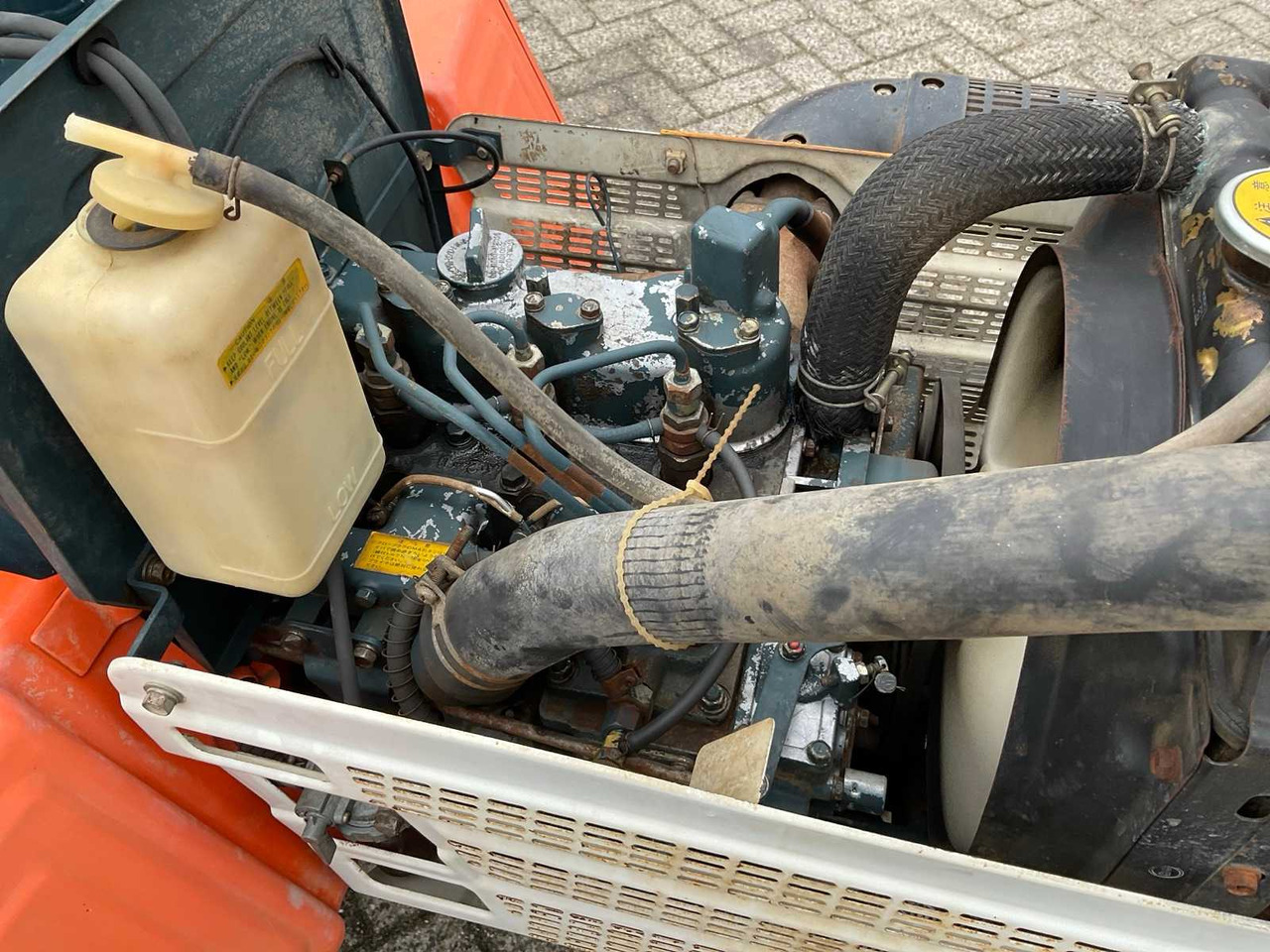 Mini tractor Kubota B1200