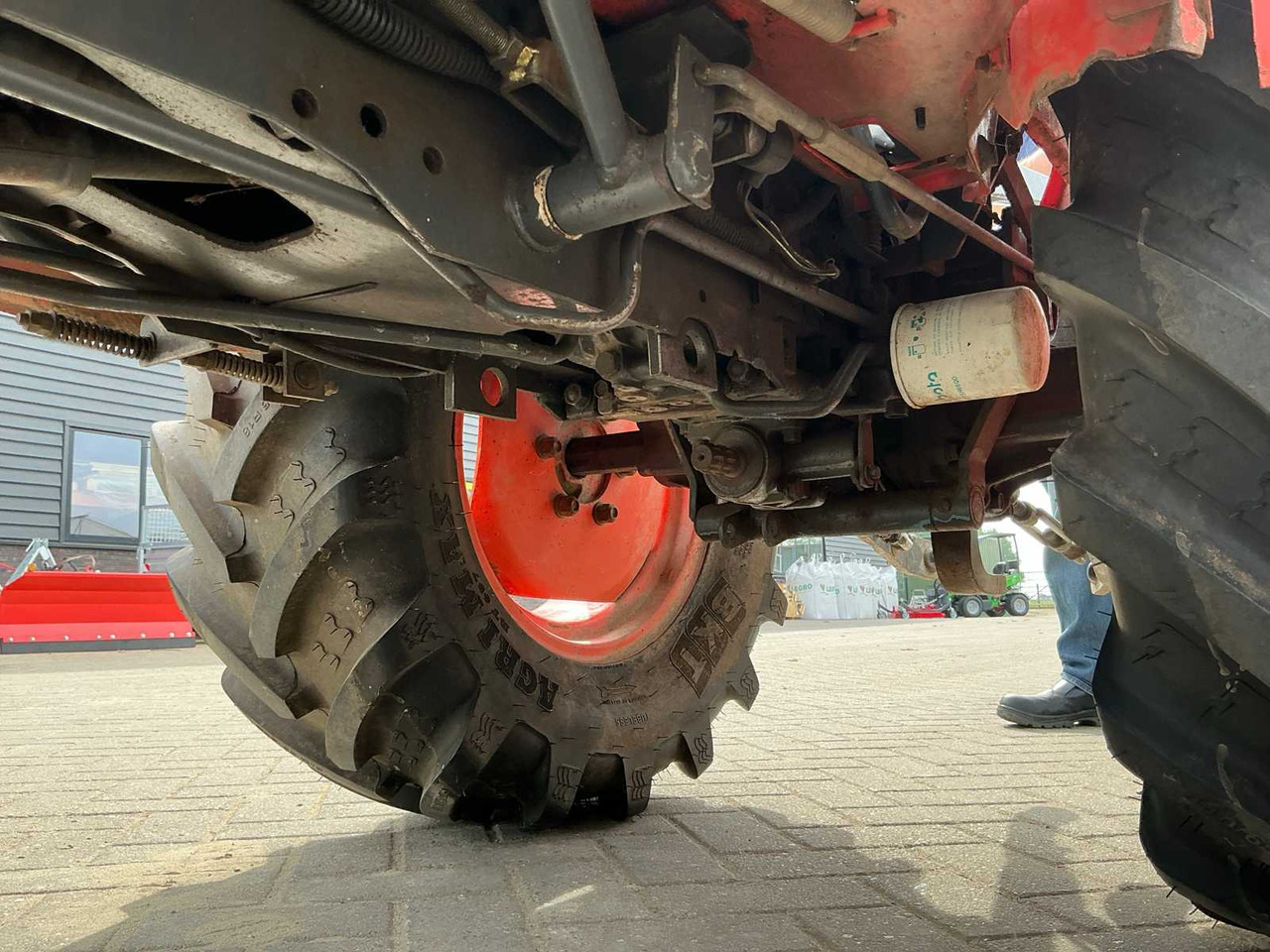Mini tractor Kubota B2400