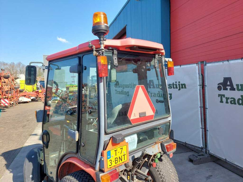 Mini tractor Kubota B2530