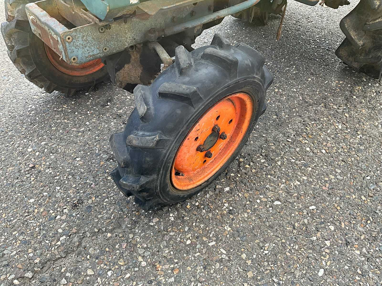 Mini tractor Kubota B6000