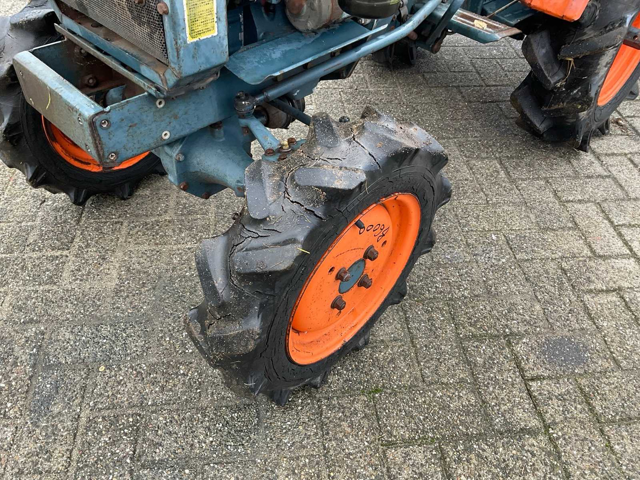 Mini tractor Kubota B6000