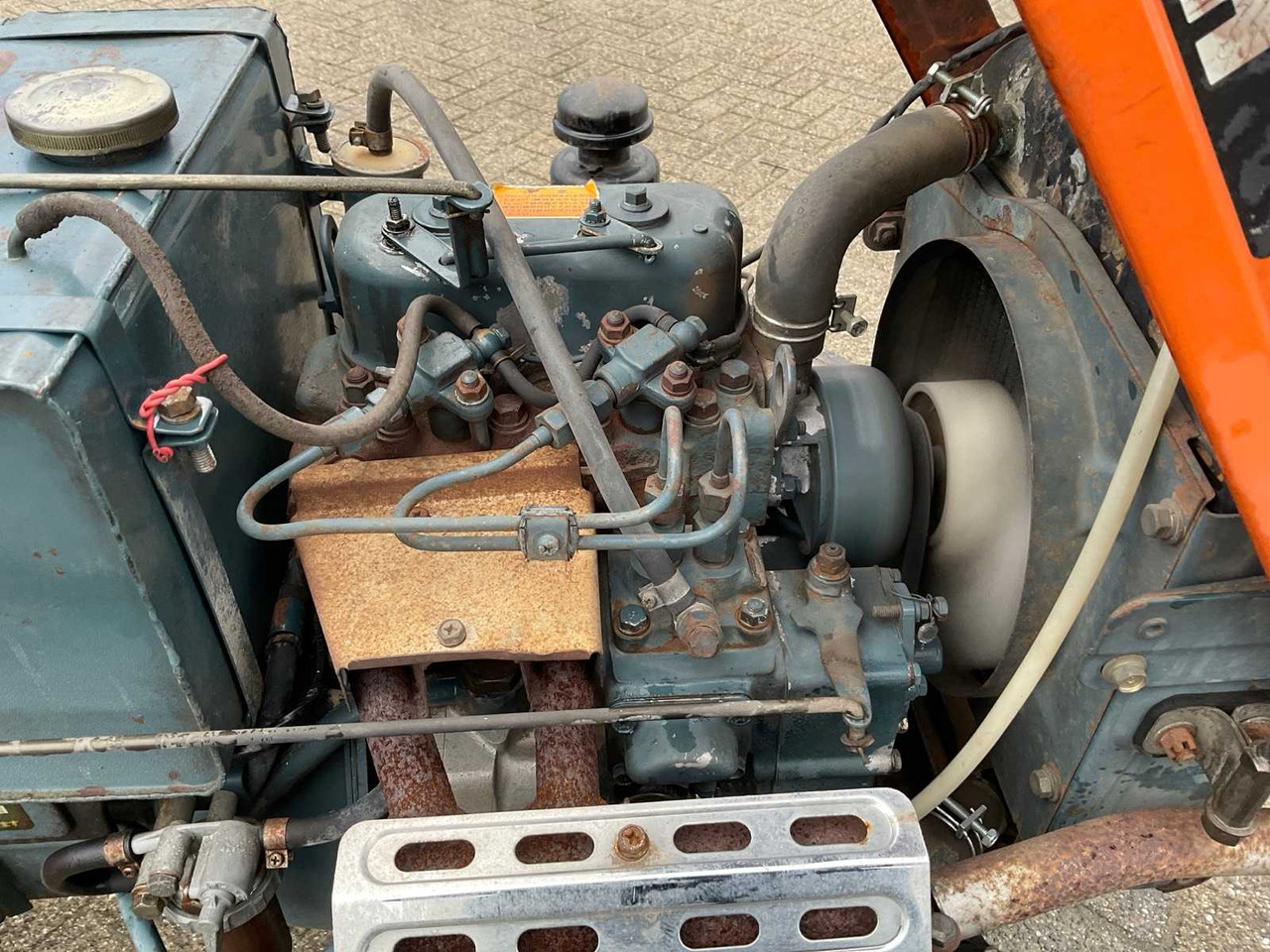 Mini tractor Kubota B6000