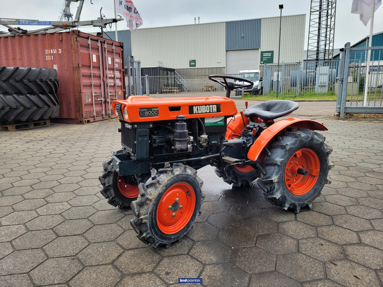 Mini tractor Kubota B6000 4x4