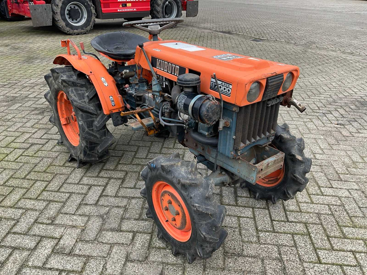 Mini tractor Kubota B7000