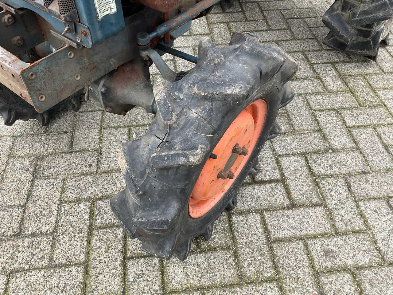 Mini tractor Kubota B7000