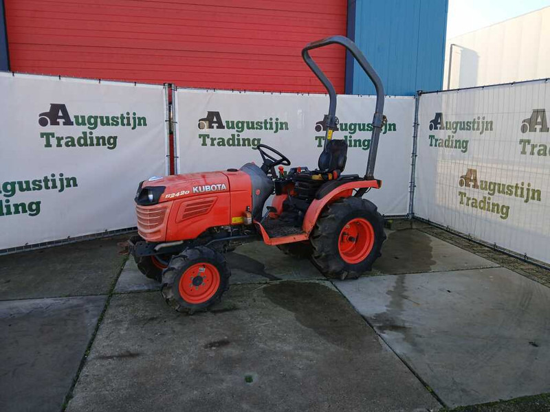 Mini tractor Kubota B 2420