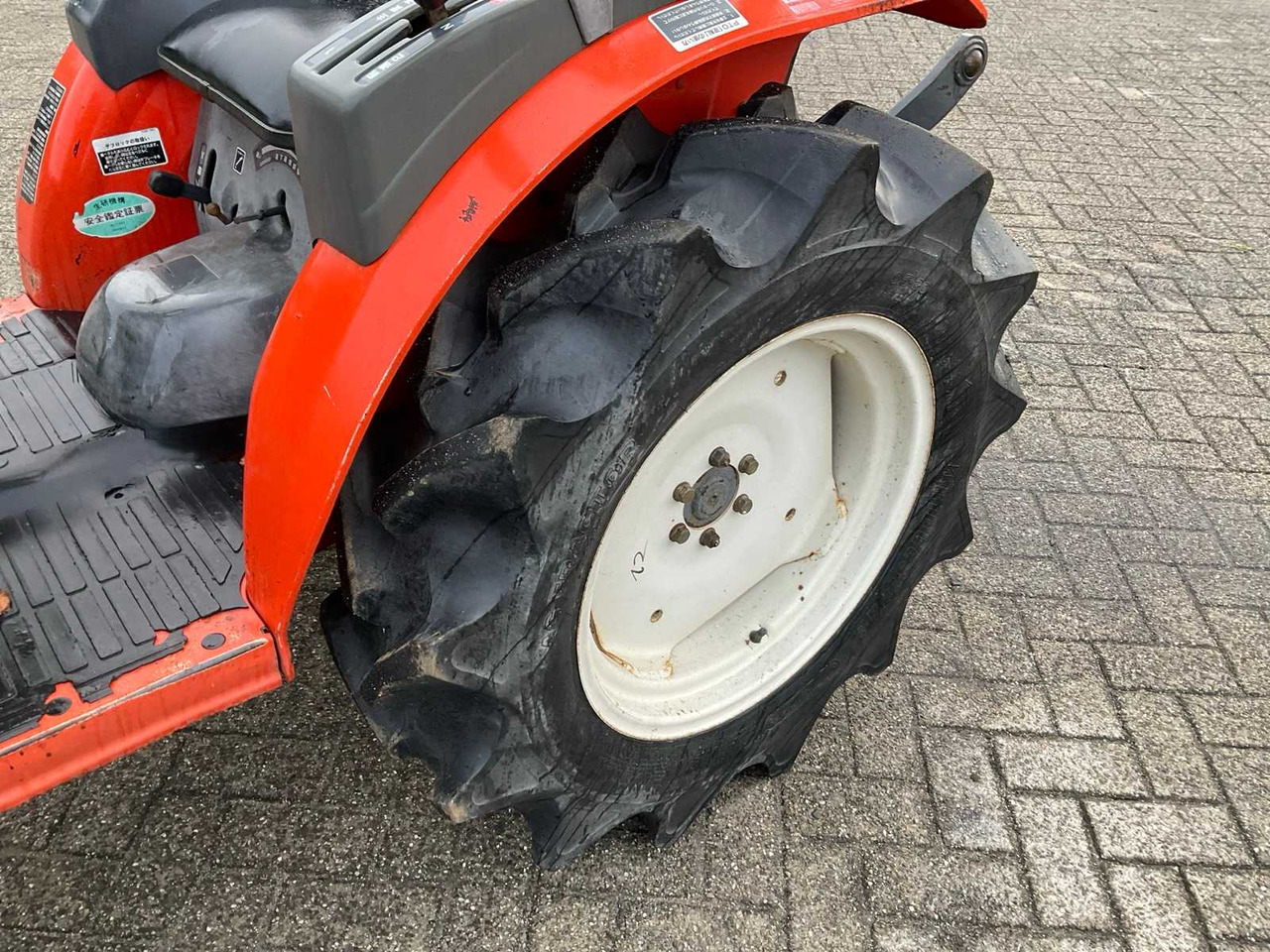 Mini tractor Kubota Granbia GB20