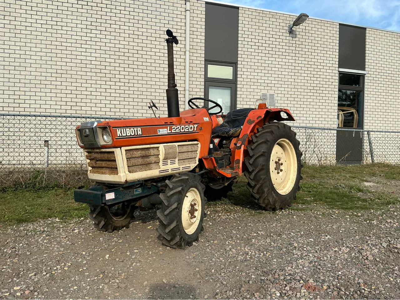 Mini tractor Kubota L2202DT