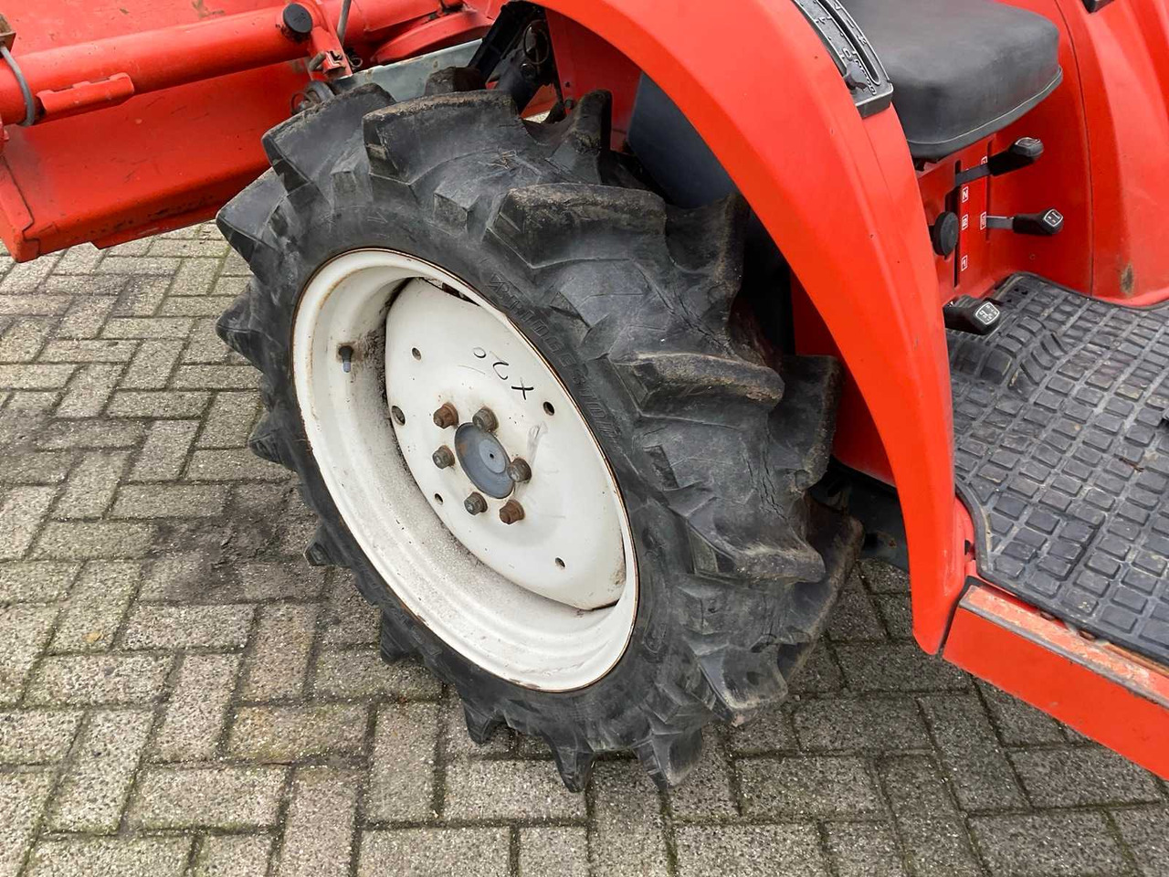 Mini tractor Kubota Saturn X-20