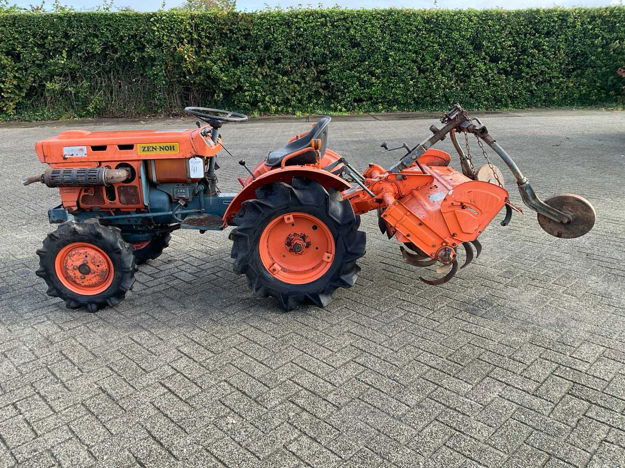 Mini tractor Kubota ZB7001