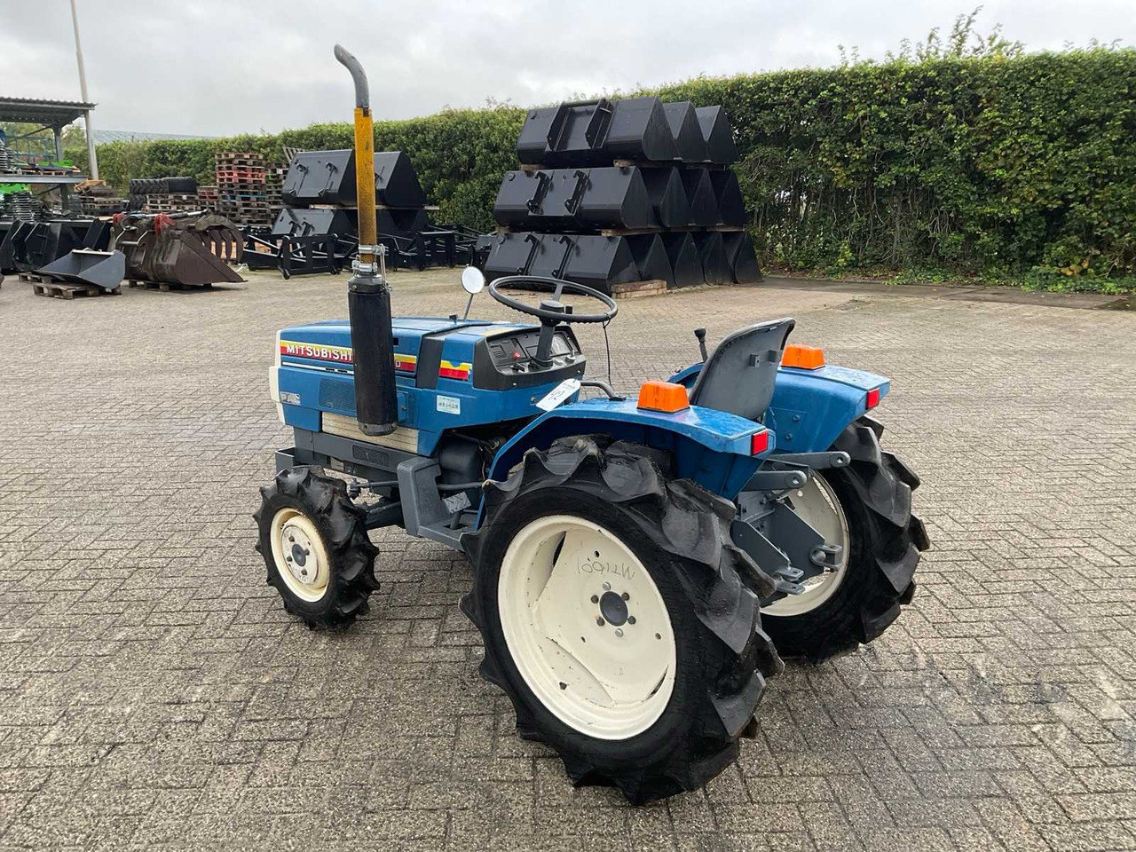 Mini tractor Mitsubishi MT1601D