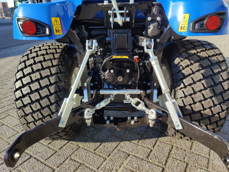 Mini tractor New Holland BOOMER 25 Tractor Compact