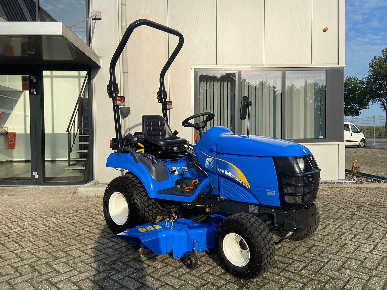 Mini tractor New Holland TZ24D